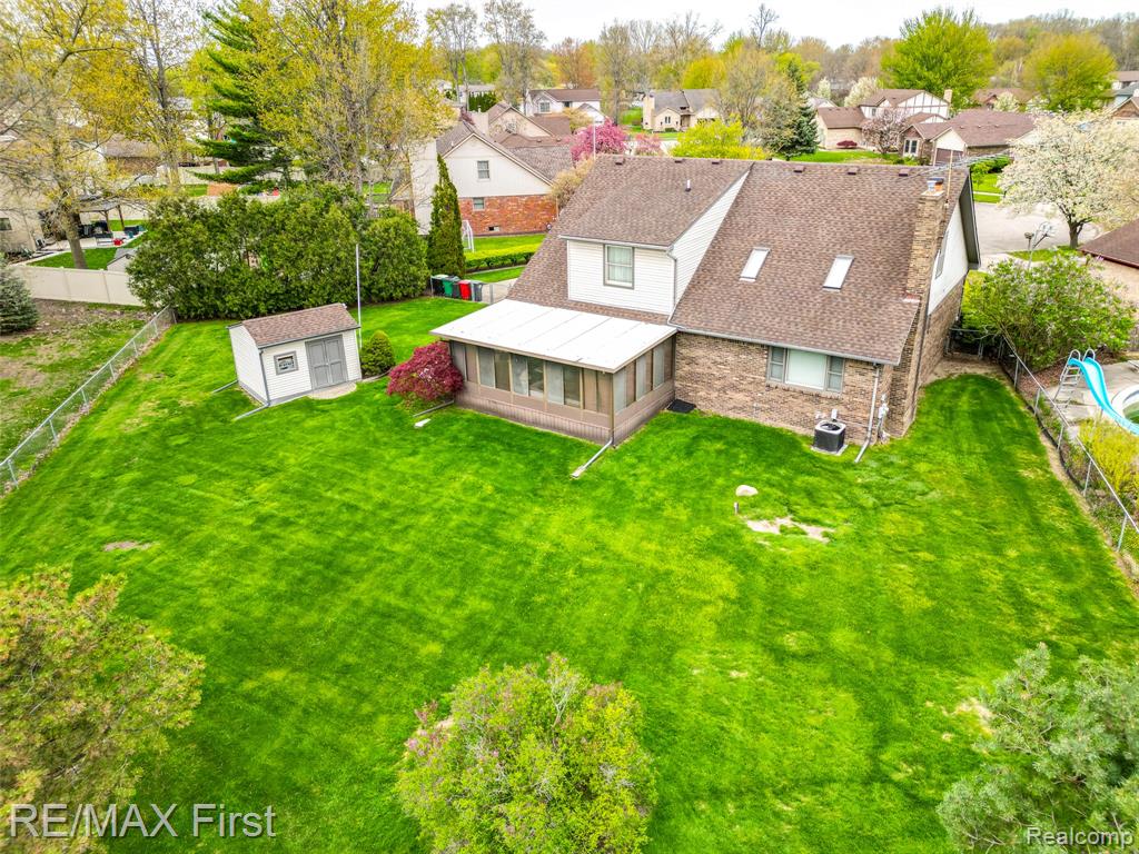 47799 Farmbrook Court, Chesterfield, MI — Photo 7
