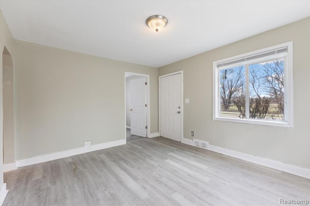 6808 Fisher Avenue, Warren, MI 48091 — Photo 3