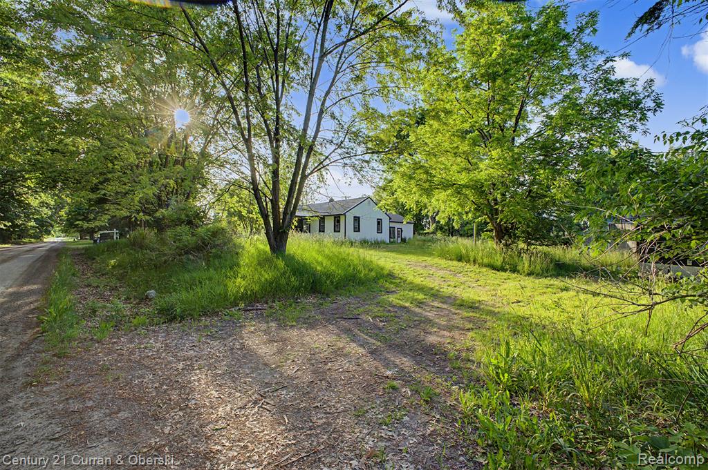 4296 Burgess Road, Pinckney, MI 48169 — Photo 25
