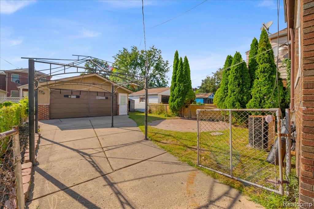 6101 Appoline Street, Dearborn, MI 48126 — Photo 30