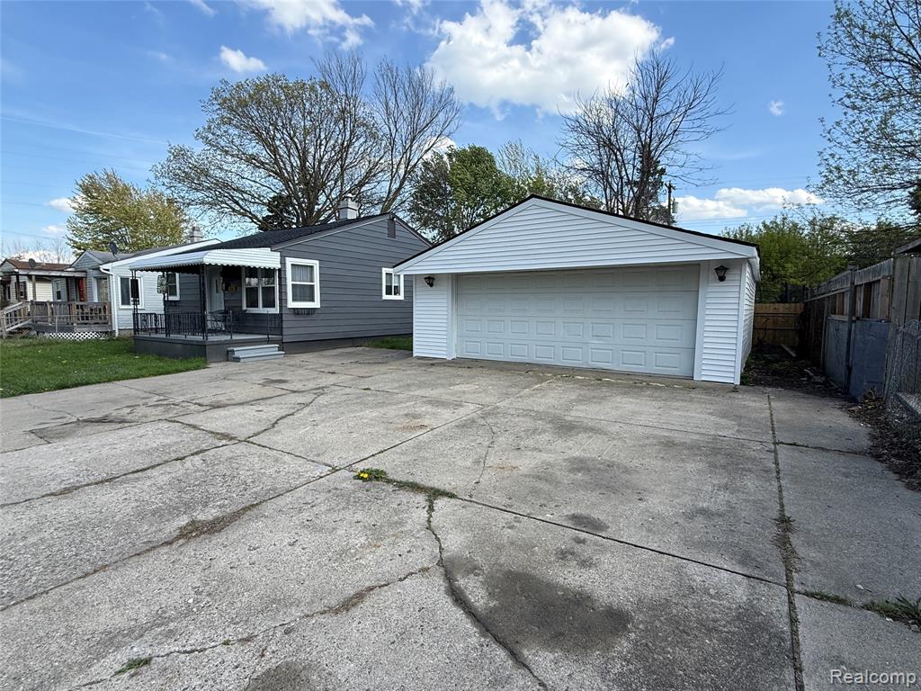 106 E Hopkins Avenue, Pontiac, MI 48340 — Photo 5