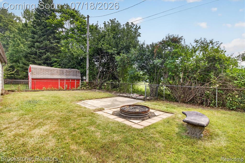 7176 Perry Lake Road, Clarkston, MI — Photo 40
