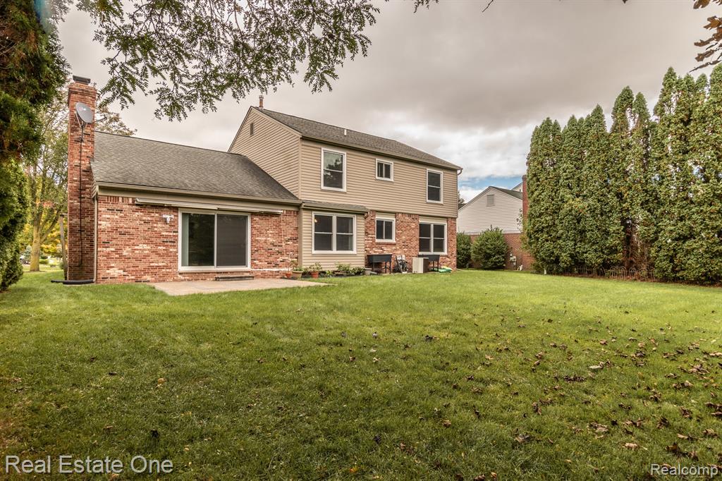 5201 CROWFOOT Drive, Troy, MI 48085 — Photo 53