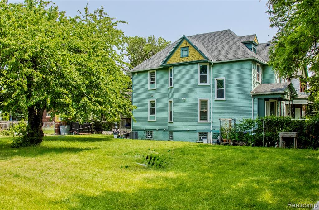 403 Mt Vernon Street, Detroit, MI 48202 — Photo 14