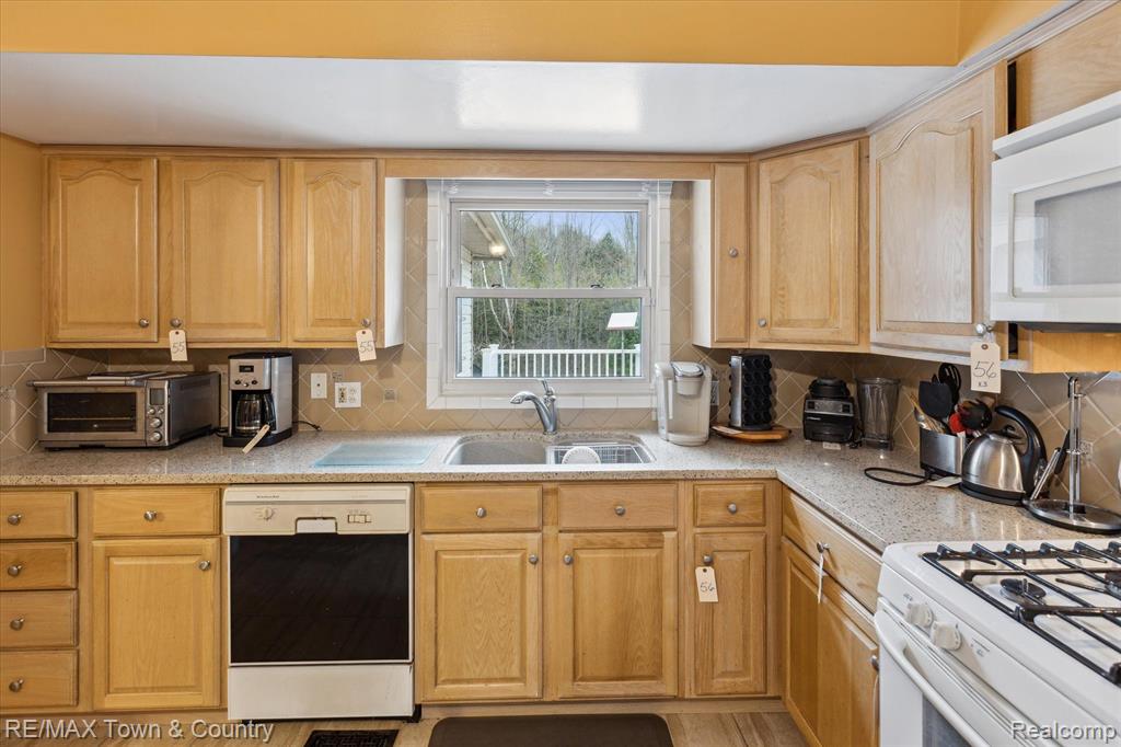 541 W STOCKWELL Road, Harrison, MI 48625 — Photo 16