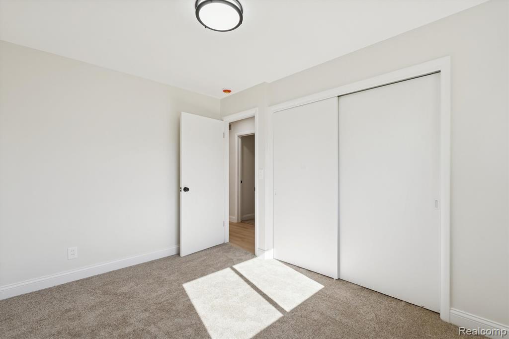 241 Raleigh Place, Lennon Vlg, MI 48449 — Photo 24