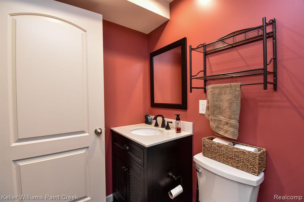 51405 CAROLINE Drive, Chesterfield, MI 48047 — Photo 53