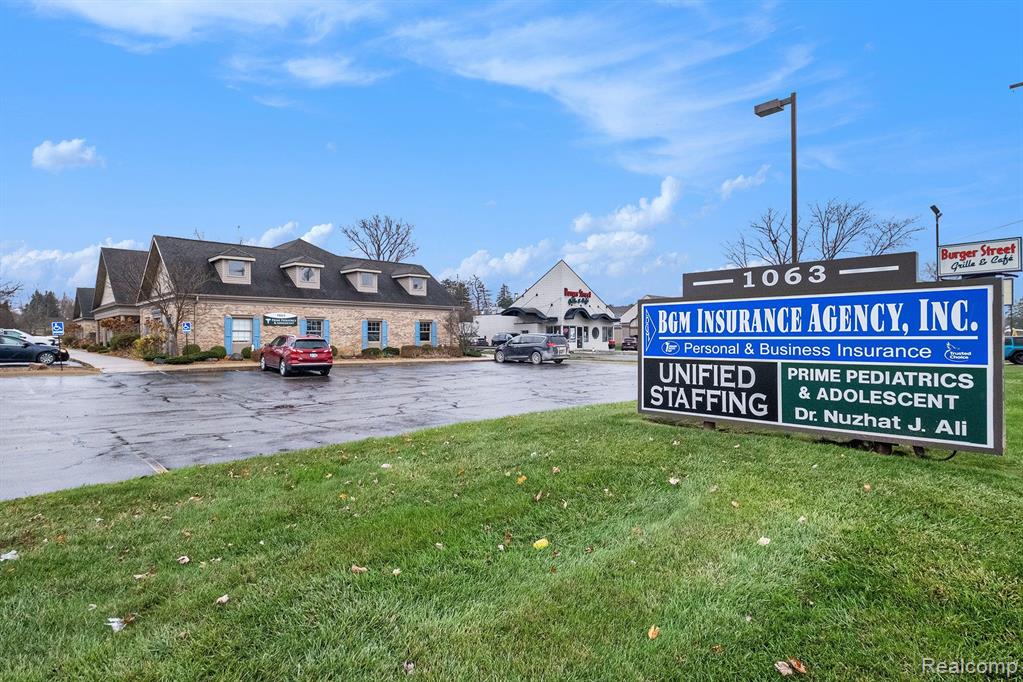 1063 W HILL Road, Flint, MI 48507 — Photo 14
