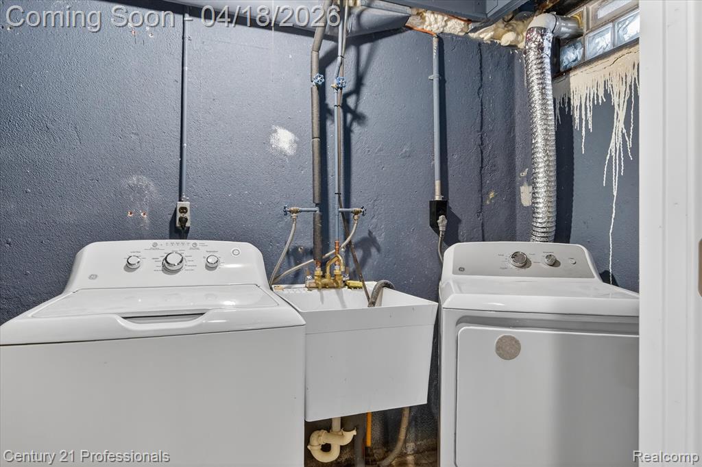 9343 Caprice Drive, Plymouth, MI 48170 — Photo 30