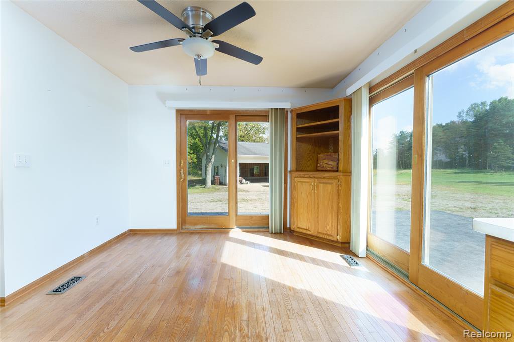5430 E Columbia Road, Webberville, MI 48892 — Photo 13