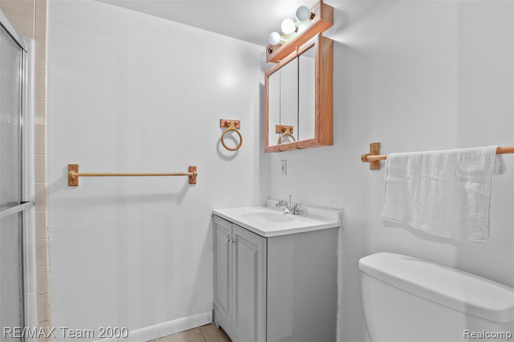 25134 Ann Arbor Trail, Dearborn Heights, MI 48127 — Photo 28