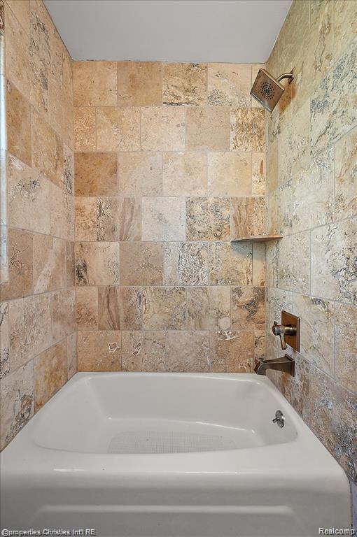 11346 E Shore Drive, Whitmore Lake, MI 48189 — Photo 39