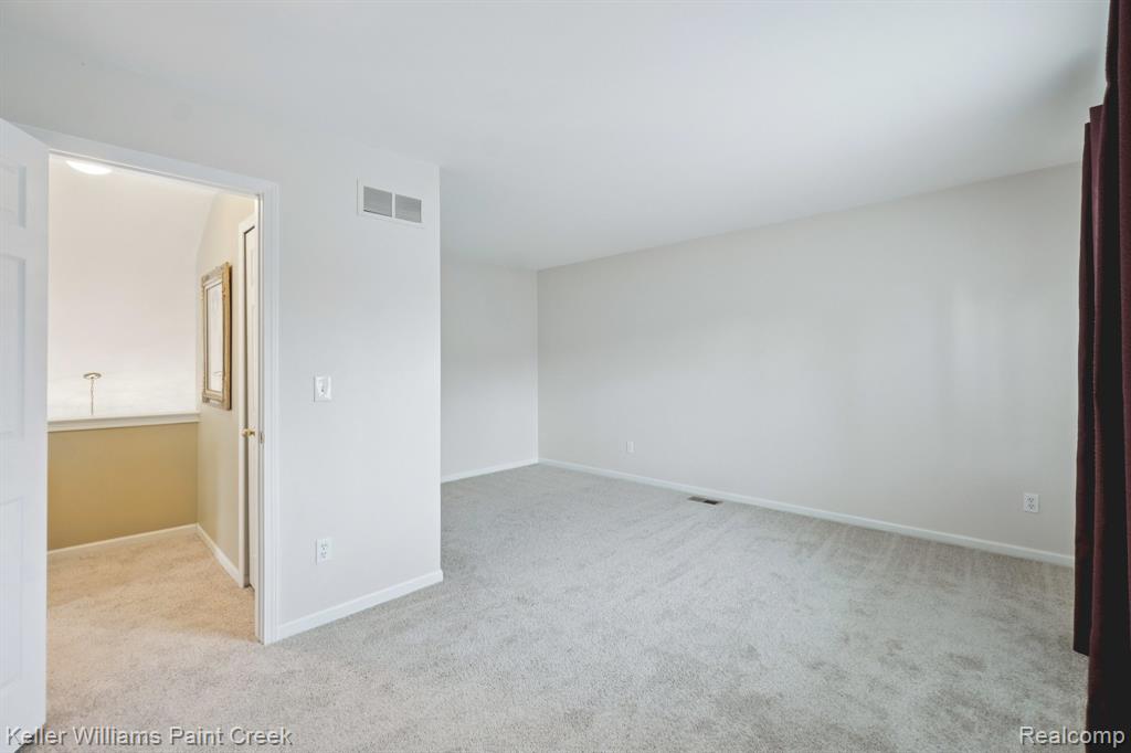 2799 Lochmoor Boulevard, Lake Orion, MI — Photo 30