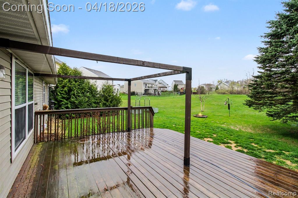 702 Dewars Street, Howell, MI 48843 — Photo 18