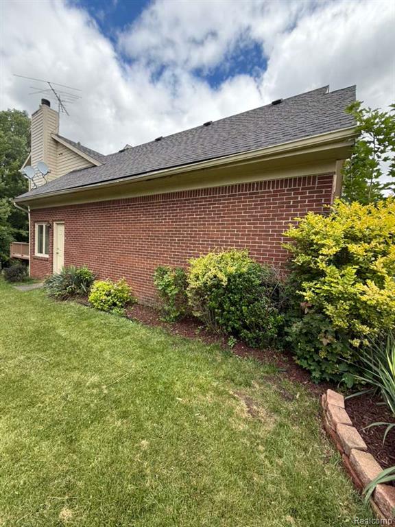 7782 Watford Drive, West Bloomfield, MI — Photo 33