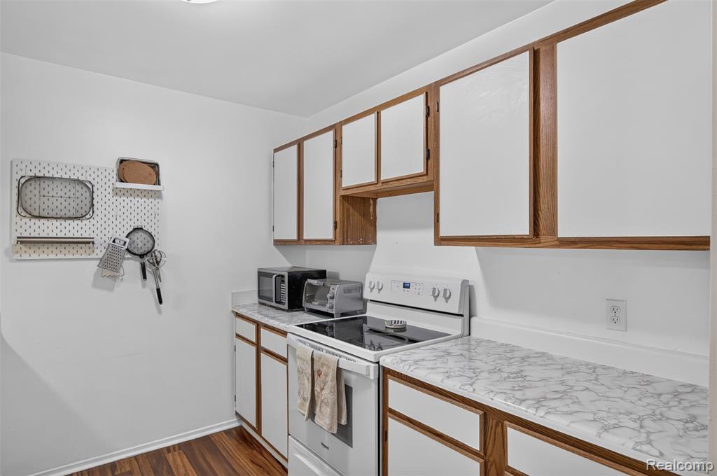 777 Clubhouse Drive, 2, Ypsilanti, MI 48197 — Photo 19