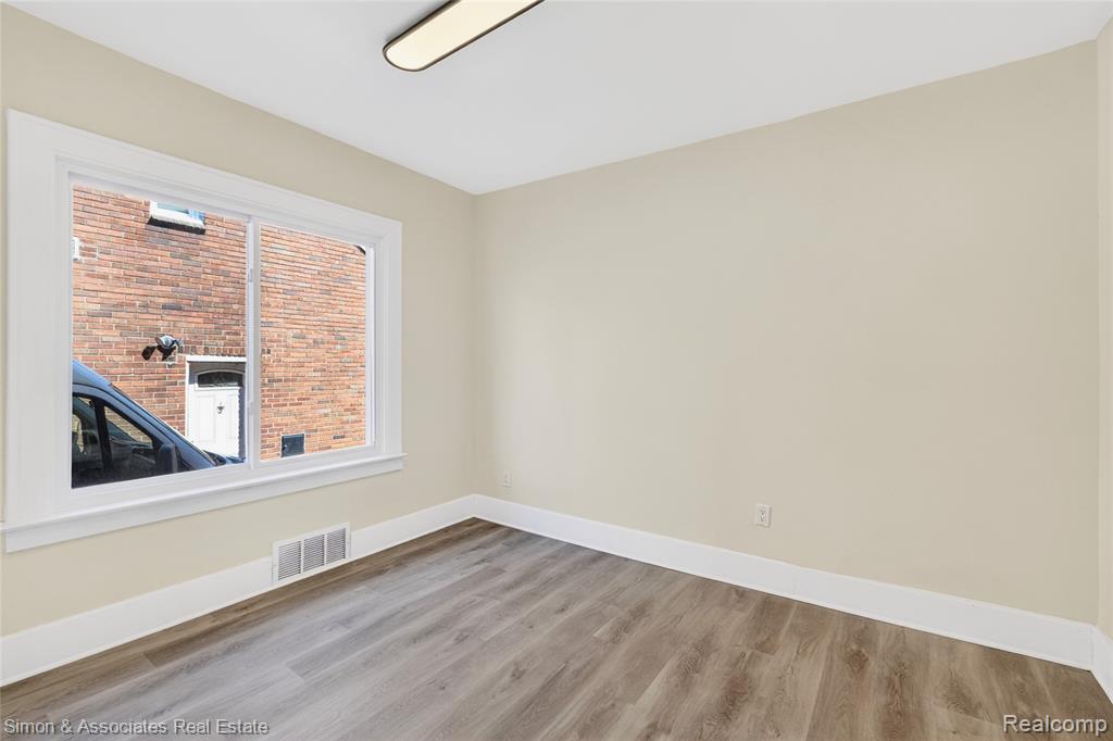 5019 Maple Street, Dearborn, MI 48126 — Photo 18