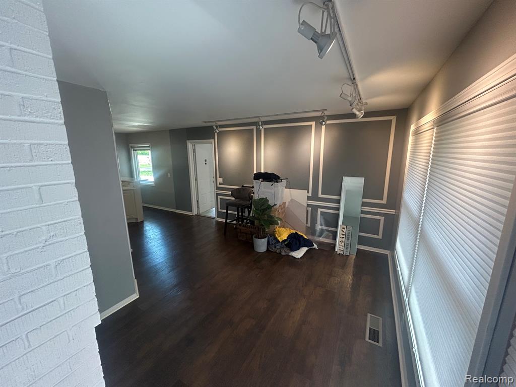 5303 W Briarcliff Knoll Drive, West Bloomfield, MI — Photo 17