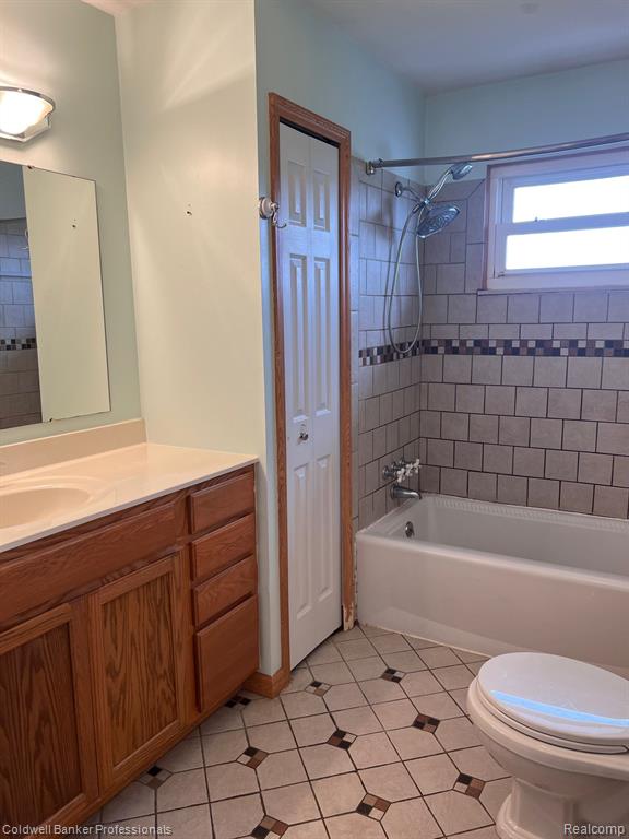 8181 Van Vleet Road, Gaines Vlg, MI 48436 — Photo 11