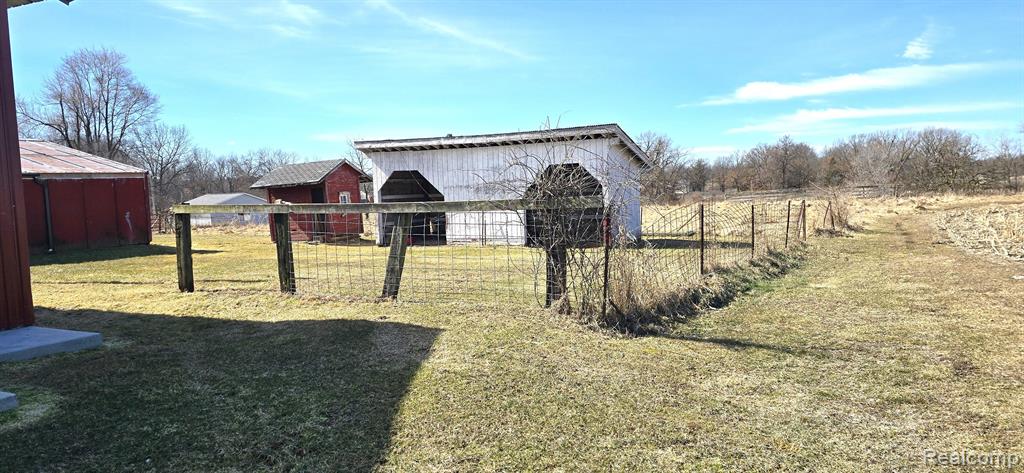 8950 GREENWOOD Road, Jackson, MI 49201 — Photo 31