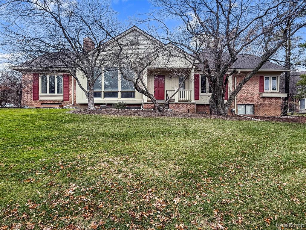 6953 Pebble Park Circle, 68, West Bloomfield, MI — front exterior