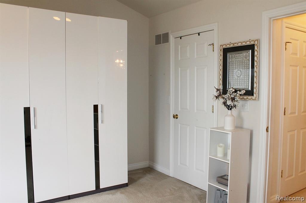 45411 N Stonewood Road, Canton, MI 48187 — Photo 24