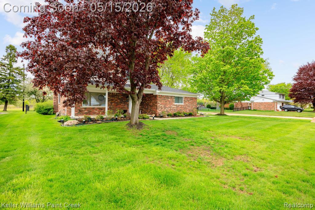 1195 Ashley Drive, Troy, MI 48085 — Photo 2