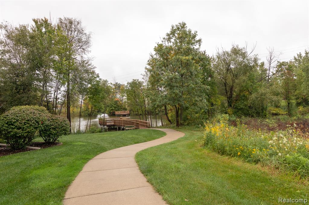 6600 TRILLIUM VILLAGE Lane, 23, Clarkston, MI — Photo 42
