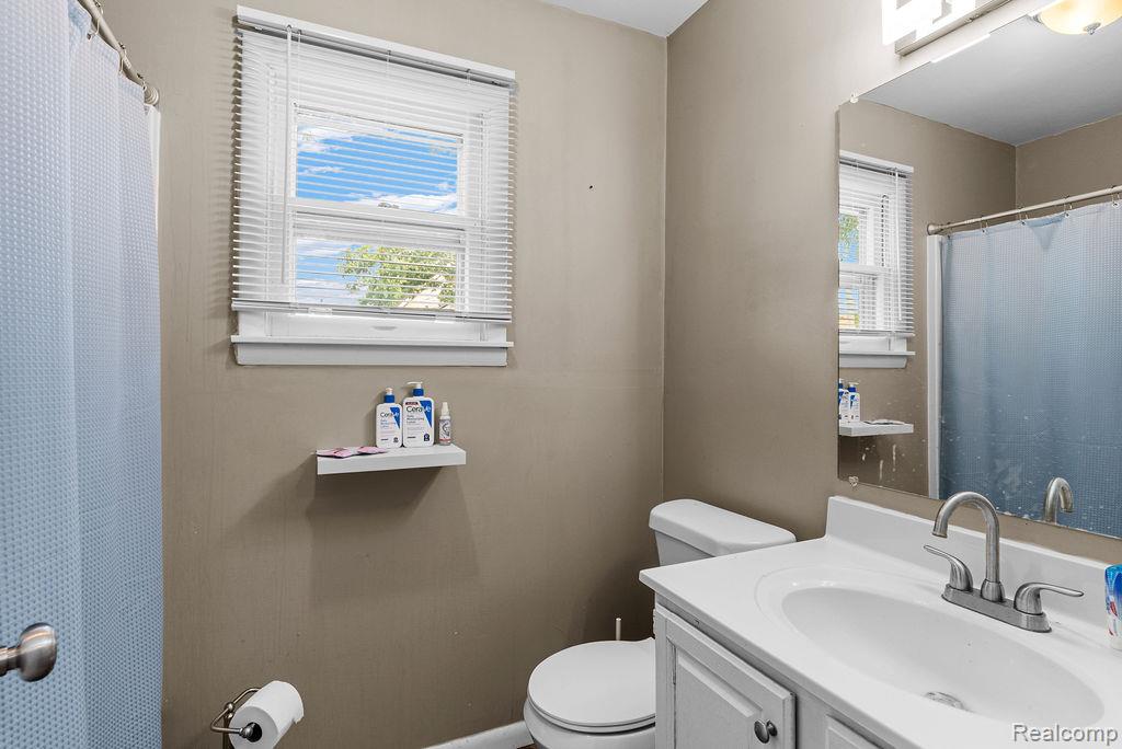 102 Elm Street, Durand, MI 48429 — Photo 30