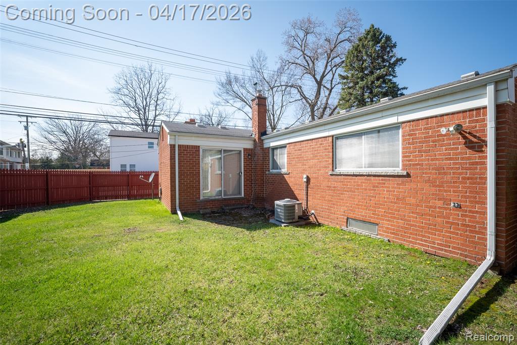 29889 Brown Court, Garden City, MI — Photo 29
