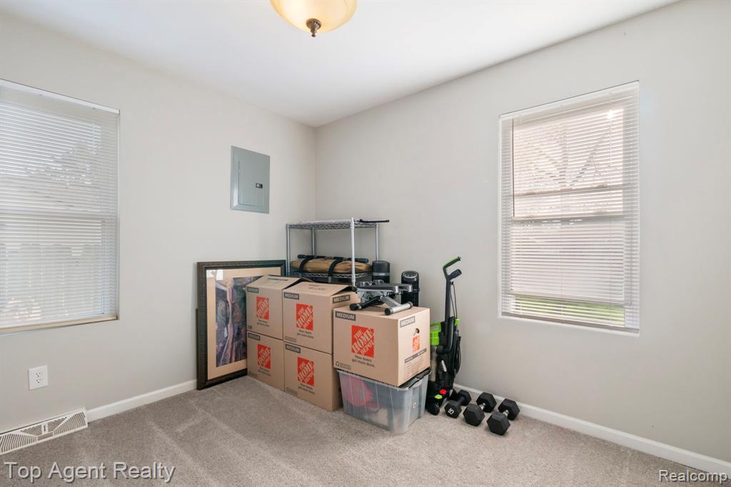 46059 Huling Street, Shelby Twp, MI 48317 — Photo 29