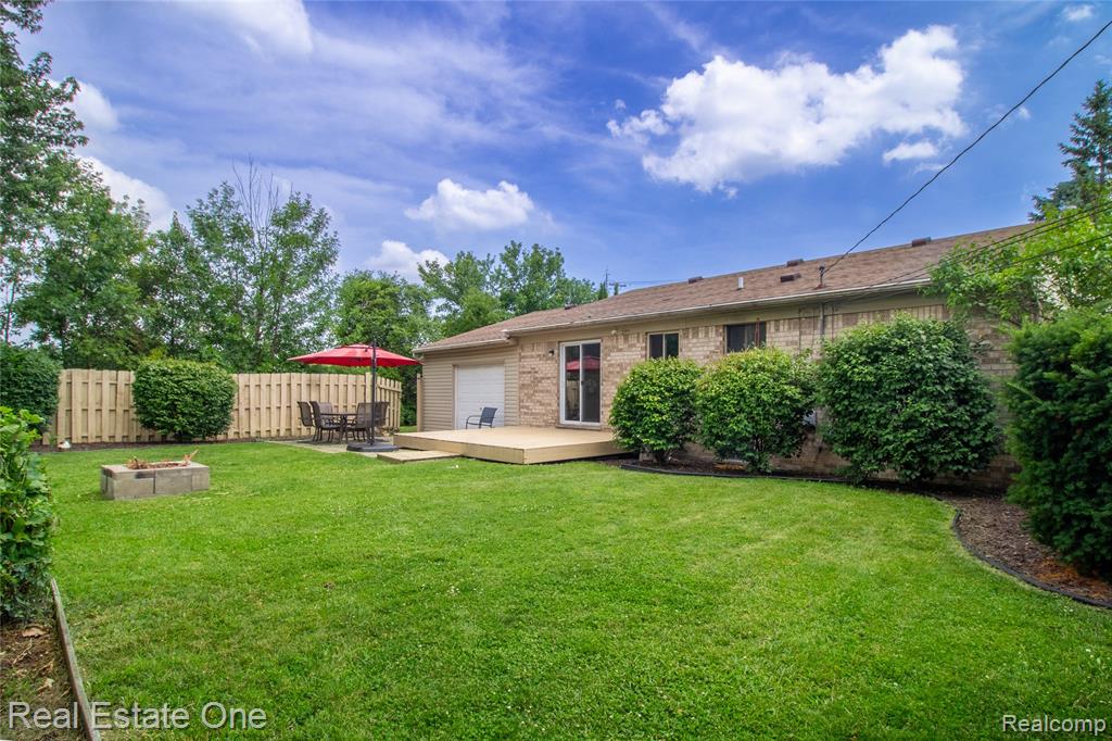 44220 Saltz Road, Canton, MI 48187 — Photo 23
