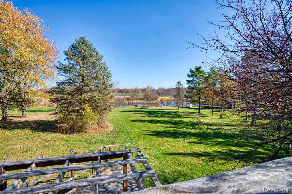 5670 Fowlerville Road, Fowlerville, MI 48836 — Photo 26