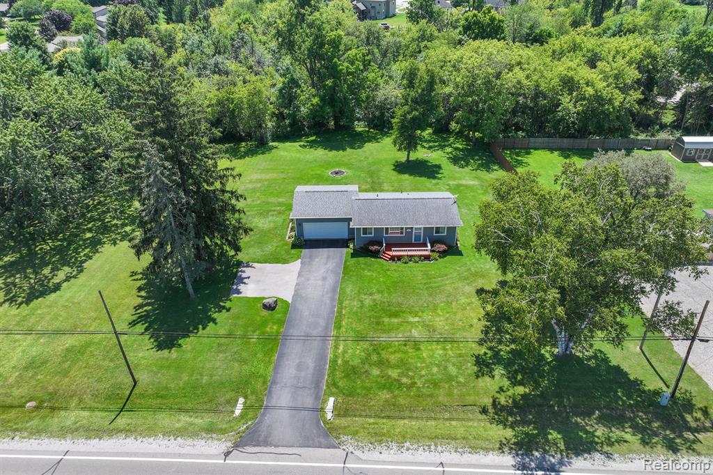 8406 E LIPPINCOTT Boulevard, Davison, MI 48423 — Photo 6