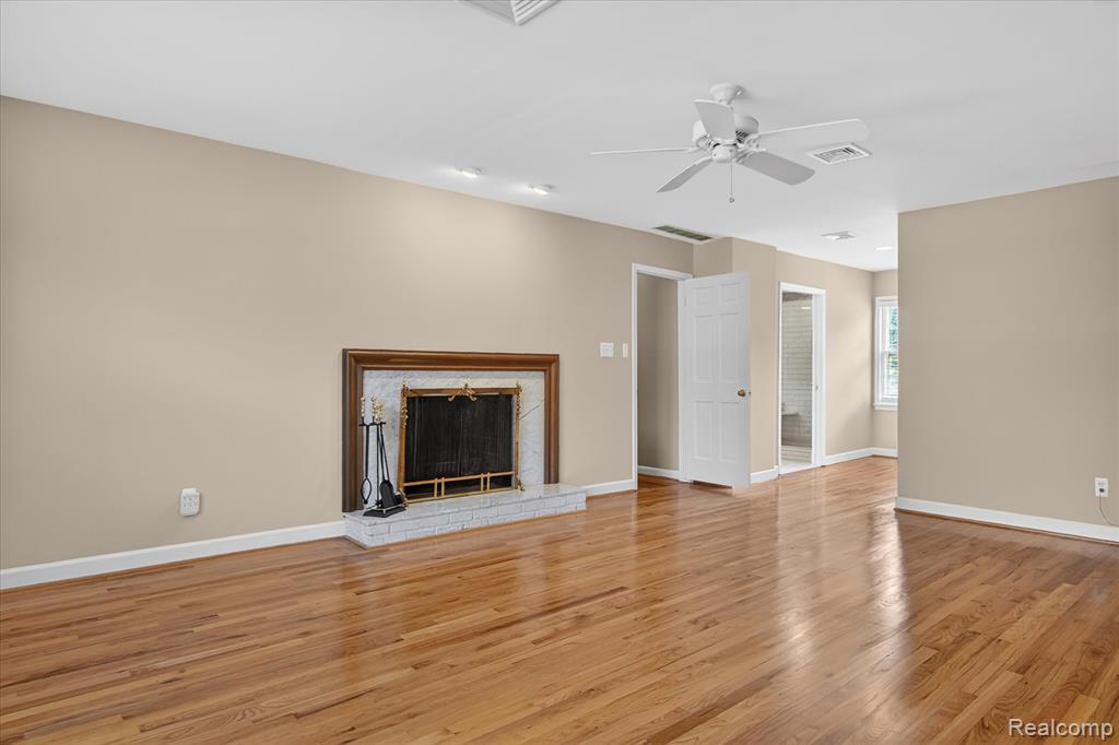 5447 Lahser Road, Bloomfield Hills, MI 48304 — Photo 26