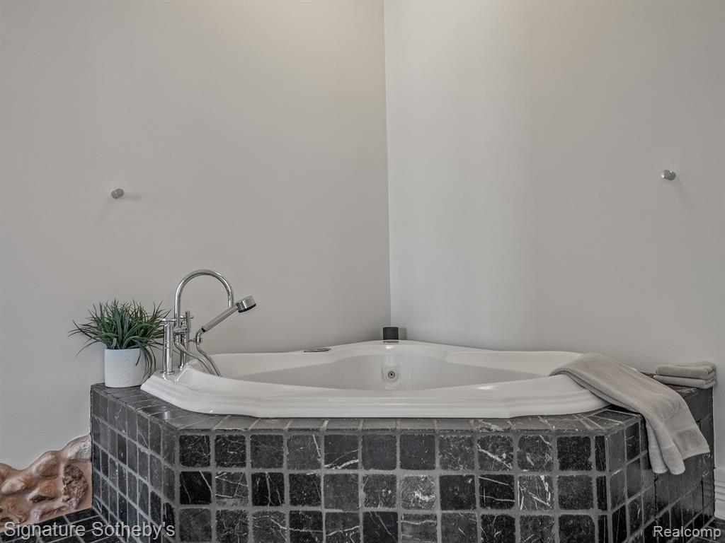 116 N 4 Avenue, Ann Arbor, MI 48104 — Photo 44