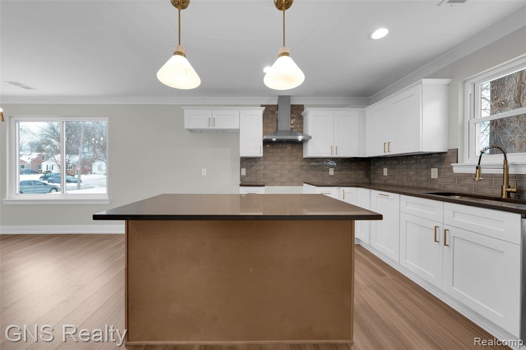 718 Devillen Avenue, Royal Oak, MI 48073 — Photo 18