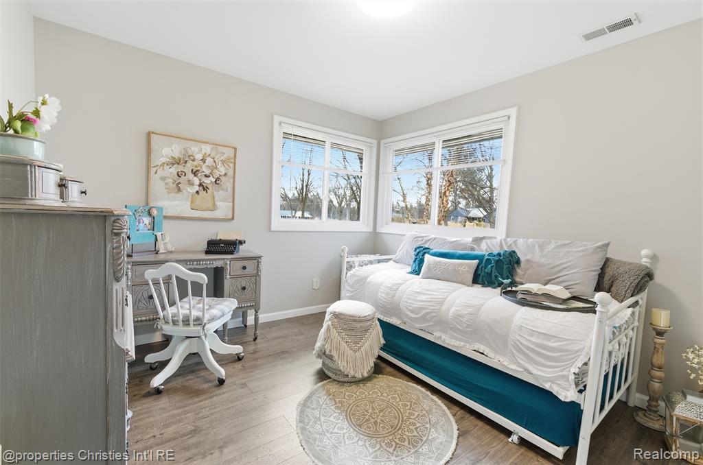 4305 Meadowlane Court, Bloomfield Hills, MI 48304 — Photo 20
