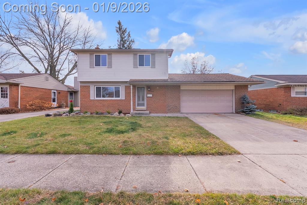 40585 Pinetree Drive, Plymouth, MI 48170 — Photo 9