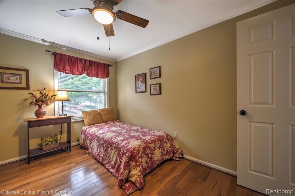 978 Oak Ridge Circle, Brighton, MI 48116 — Photo 30