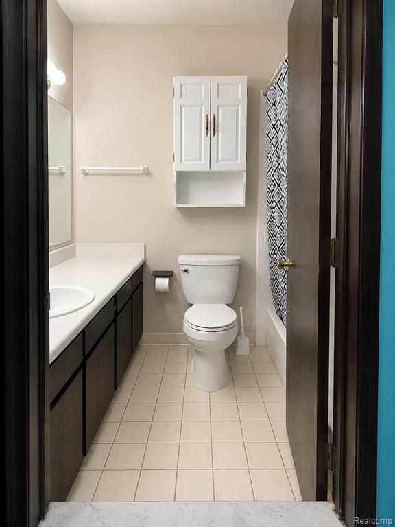 8401 18 Mile Road, 94, Sterling Heights, MI 48313 — Photo 17