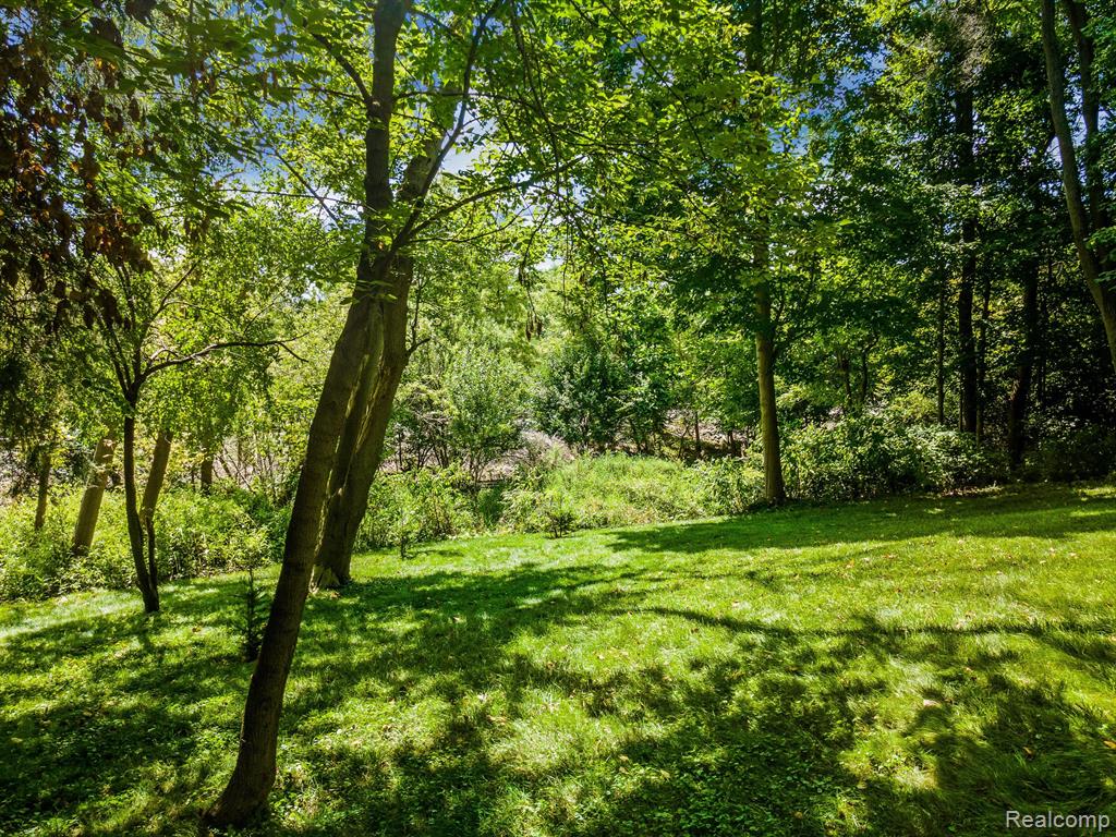 1320 TRAVER Road, Ann Arbor, MI 48105 — Photo 29