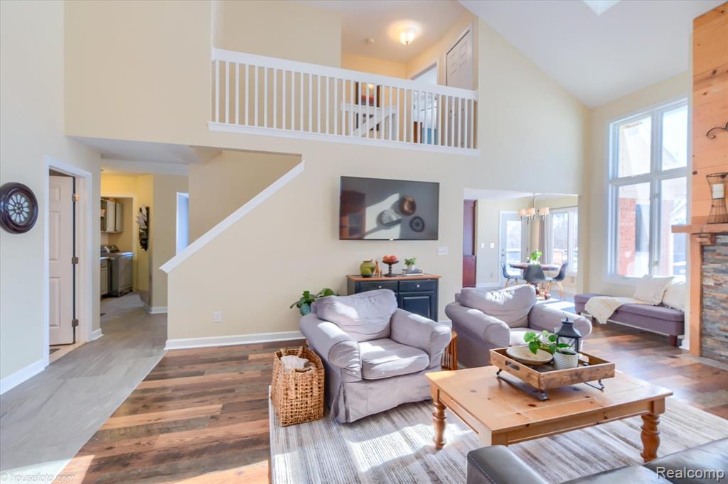 2051 E Oakwood Road, Oxford, MI 48370 — Photo 9