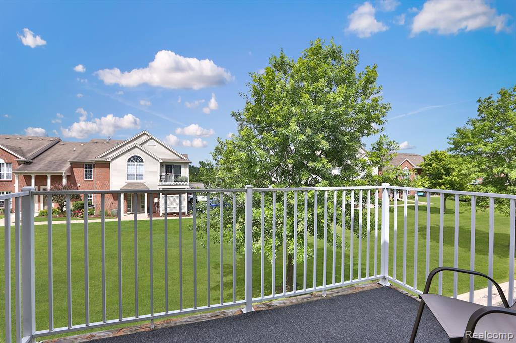 51699 ADLER PARK Drive W, Chesterfield, MI — Photo 12