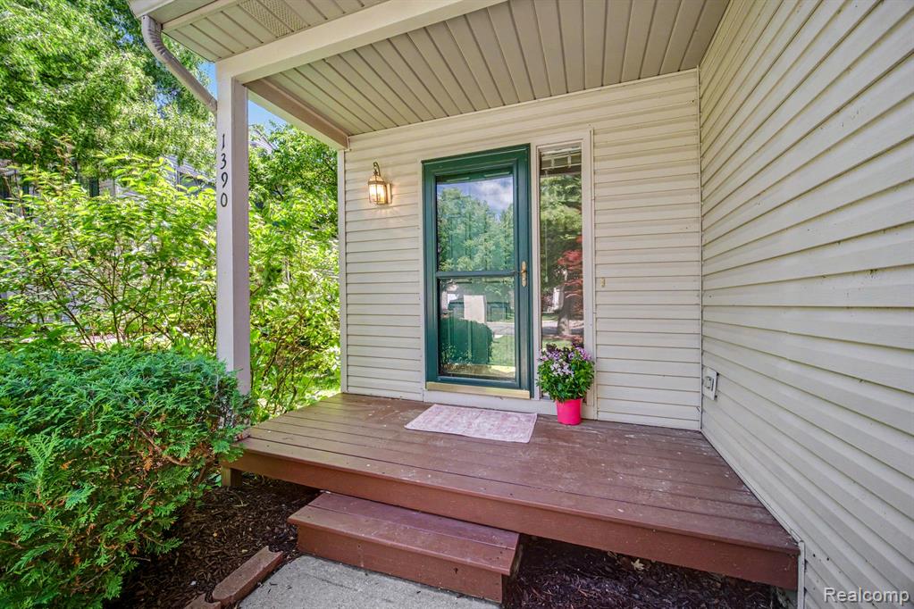 1390 Patricia Avenue - Photo 3
