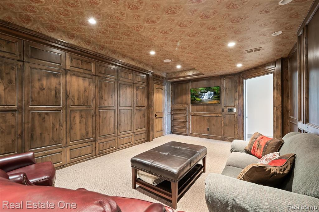 7181 Hillside Drive, Clarkston, MI — Photo 48