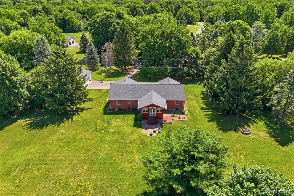 3843 Hooker Road, Pinckney, MI 48169 — Photo 33