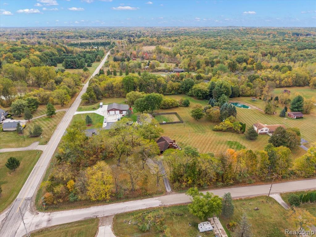8021 Washburn Road, Goodrich Vlg, MI — Photo 63