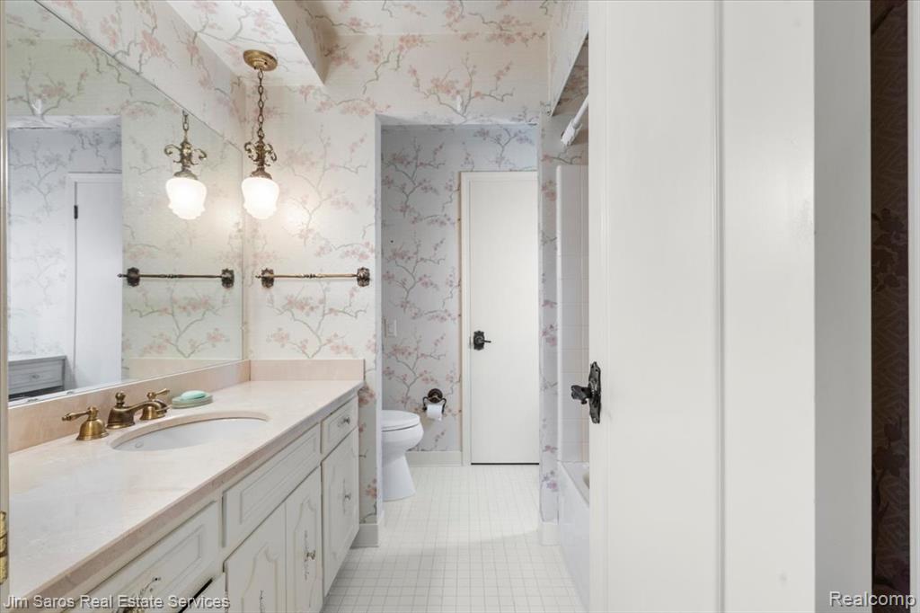75 S Duval Road, Grosse Pointe Shores, MI 48236 — Photo 36