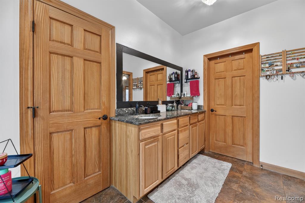 3845 Lake Lapeer Drive, Metamora, MI 48455 — Photo 28